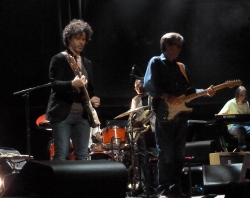 Doyle Bramhall & Eric Clapton RAH 17 May 2013